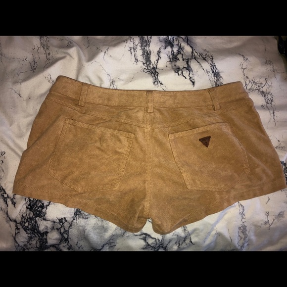 Guess Shorts - Picture 2 of 2